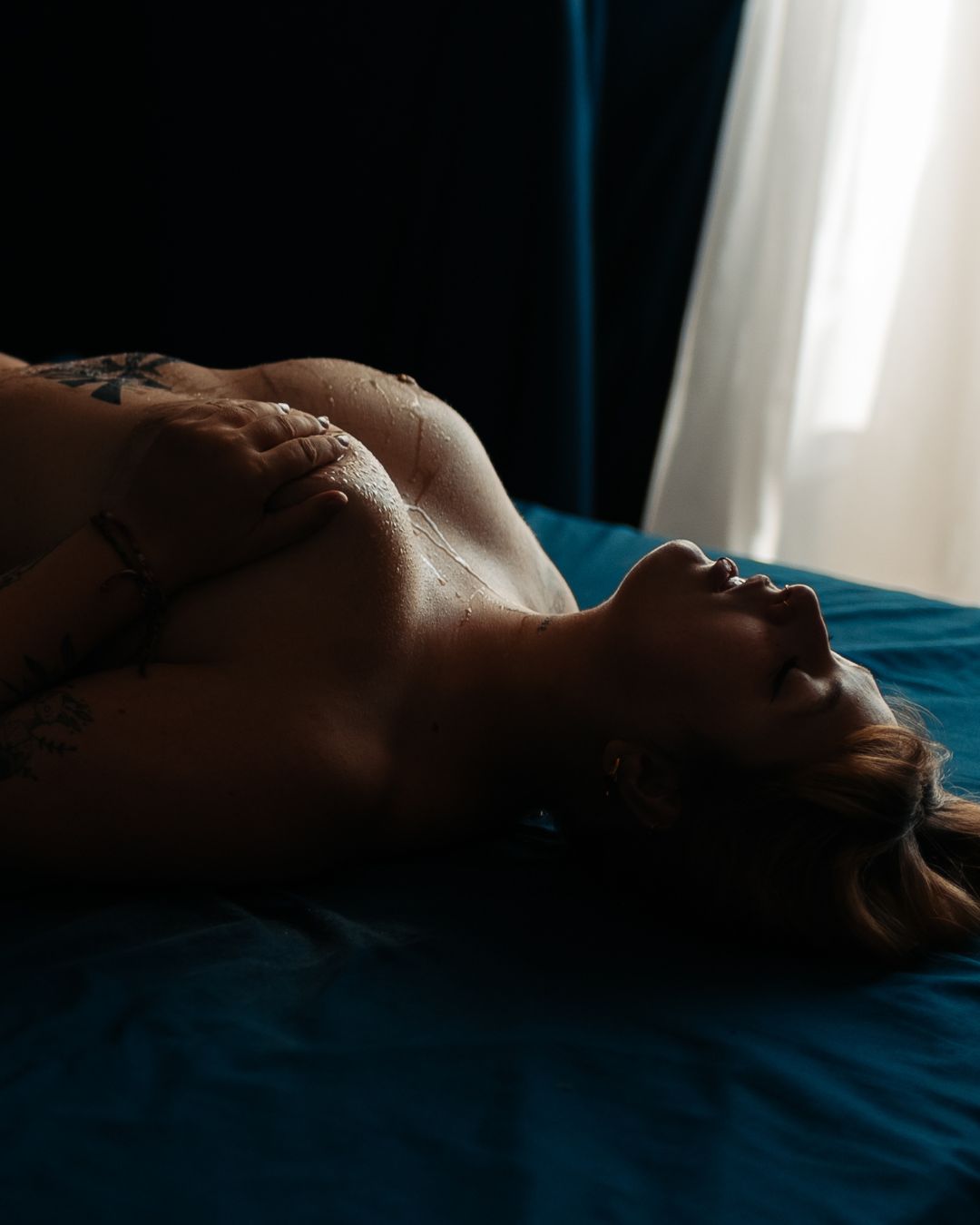 Séance boudoir sensuelle en studio, Bourgogne Boudoir Dijon, diaporama 5